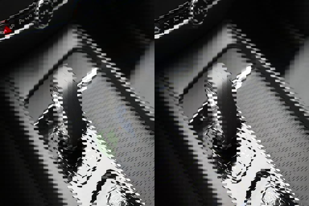 Used 2025 Volvo S60 B5 Core image 28