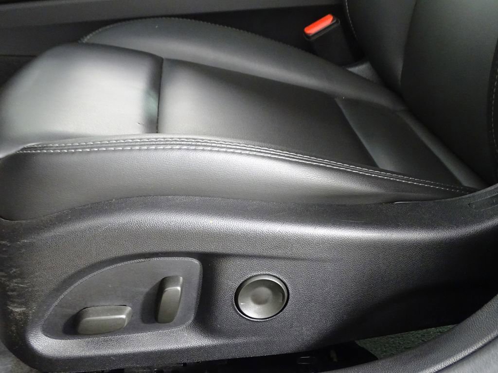 Used 2023 Cadillac CT5 Luxury w/ Sun And Sound Package image 22