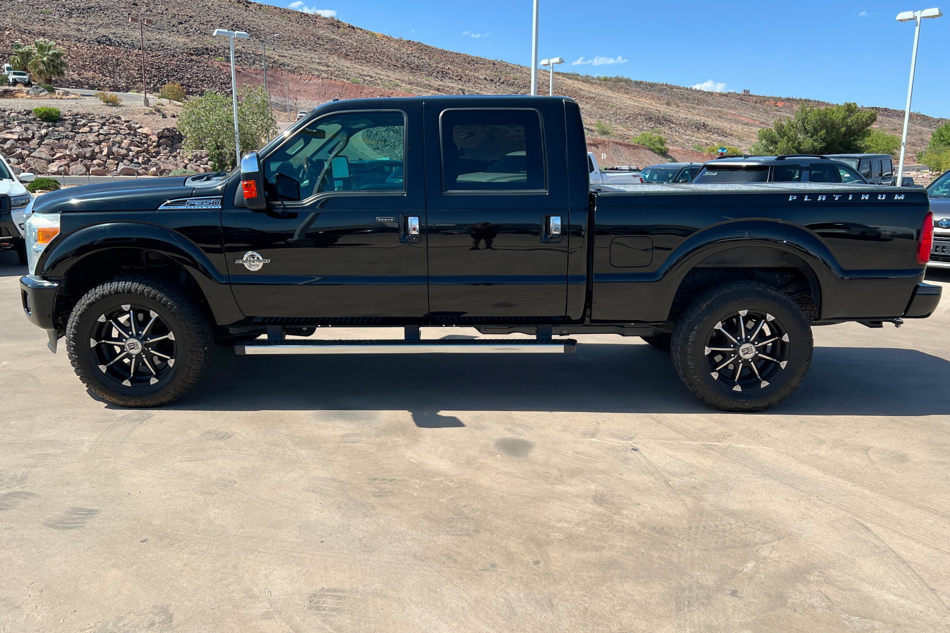 Used 2016 Ford F350 Platinum w/ Snow Plow Prep Package AWD/4WD image 2
