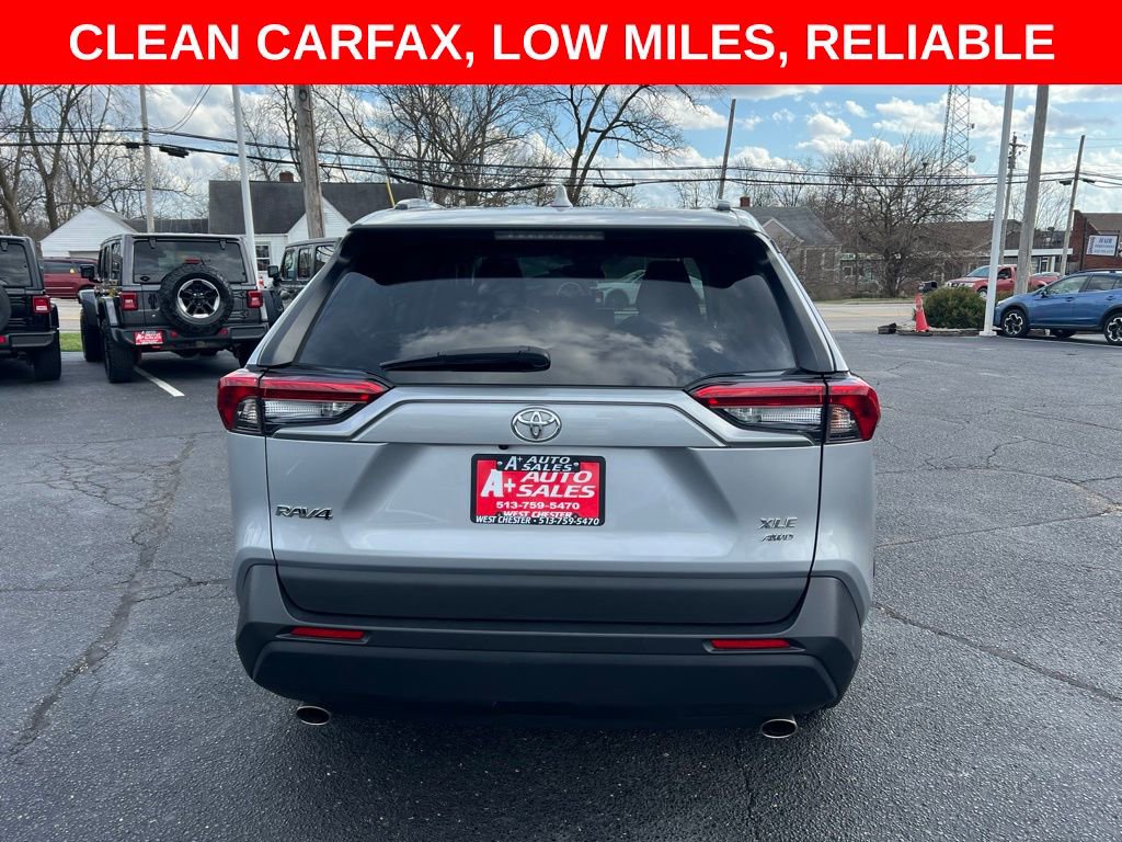 Used 2022 Toyota RAV4 XLE AWD/4WD image 7