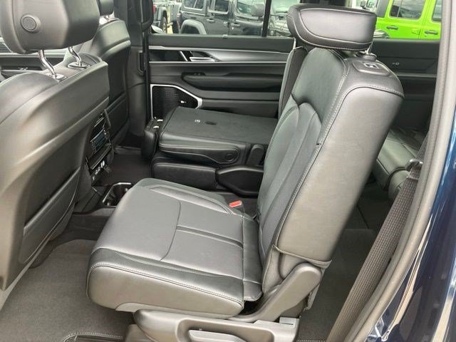New 2026 Jeep Grand Wagoneer Limited AWD/4WD image 27