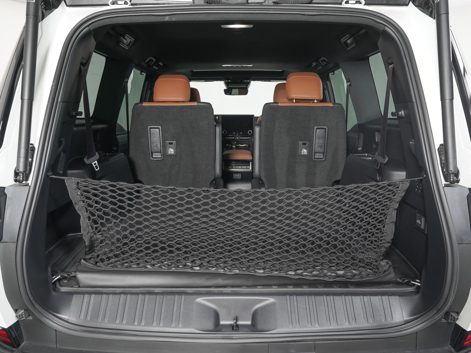 Used 2025 Lexus GX 550 w/ Cold Area Package AWD/4WD image 12