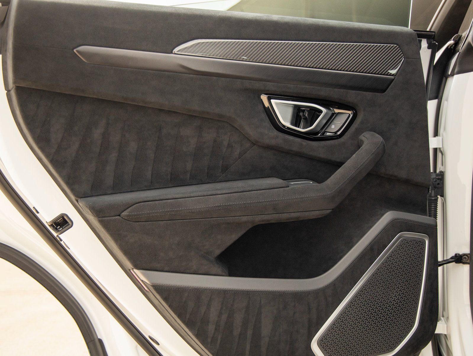 Used 2024 Lamborghini Urus Performante image 35