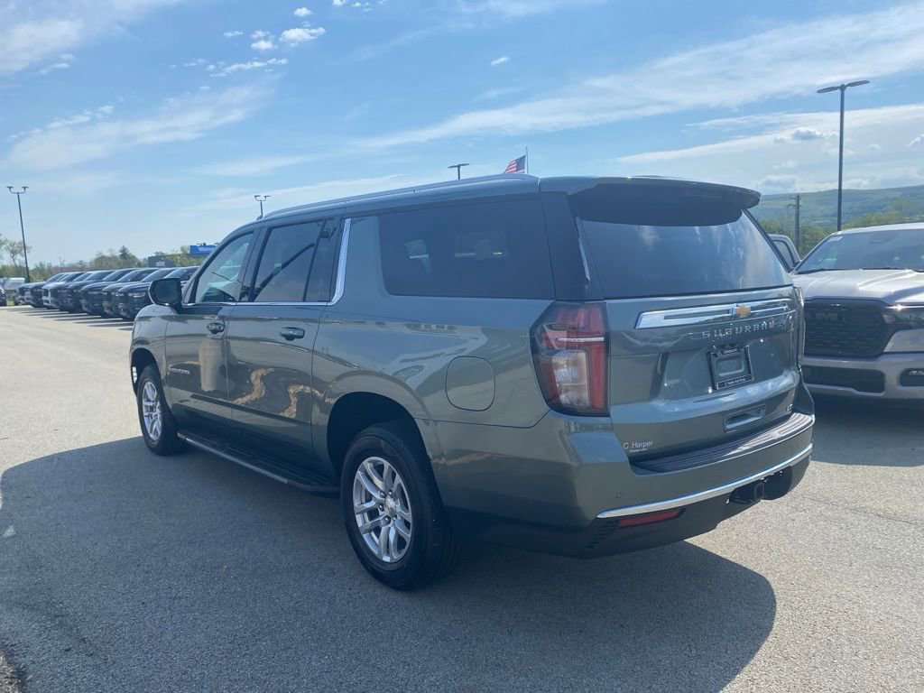 Used 2024 Chevrolet Suburban LT AWD/4WD image 4