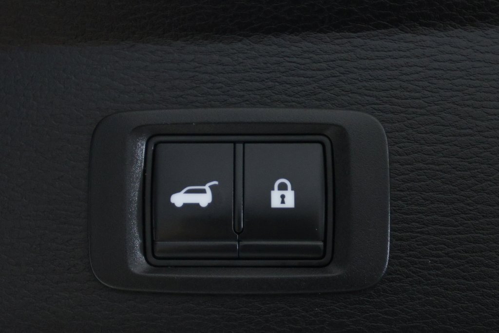 Used 2022 Mitsubishi Outlander SE image 8