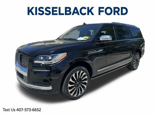 Used 2024 Lincoln Navigator L Black Label image 8