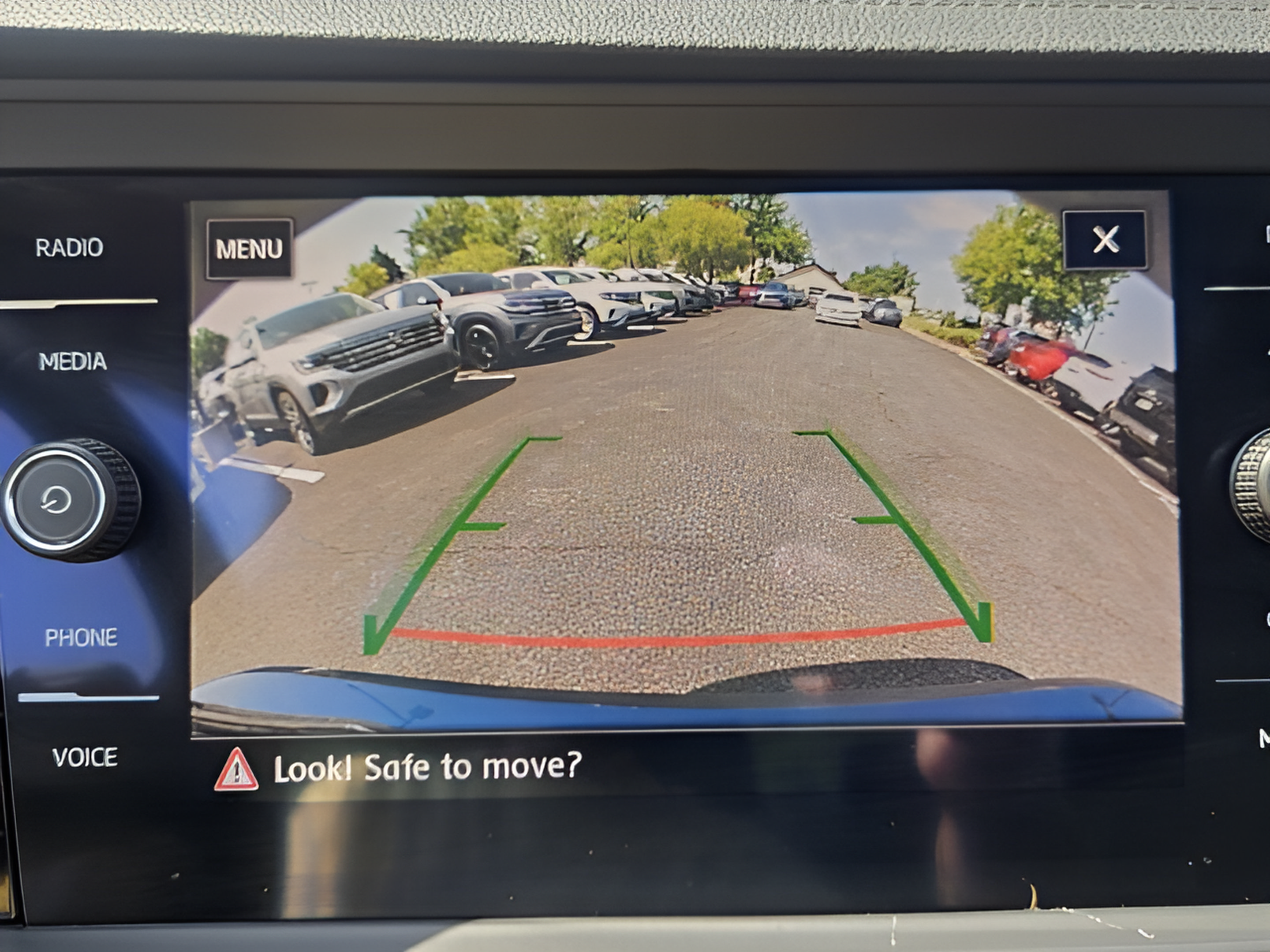 Used 2020 Volkswagen Jetta SEL Premium FWD image 19