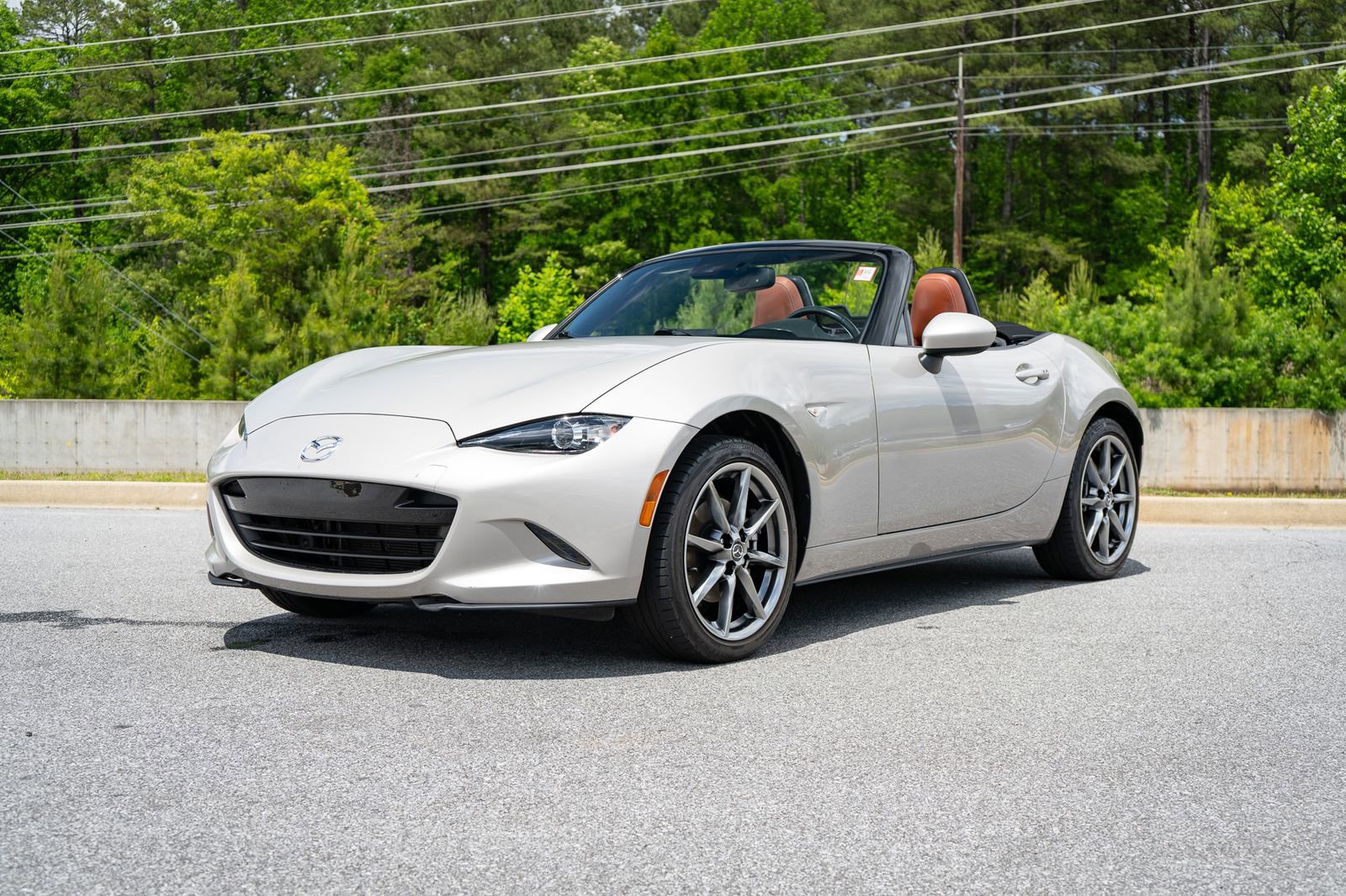 Used 2023 MAZDA MX-5 Miata Grand Touring RWD image 3