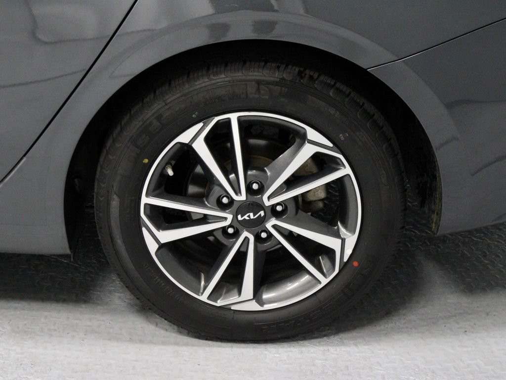 Used 2023 Kia Forte LXS FWD image 18
