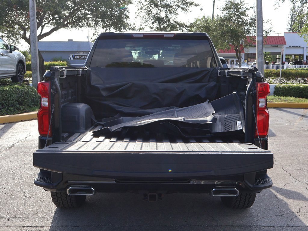 Used 2024 Chevrolet Silverado 1500 RST w/ Z71 Off-Road Package image 16