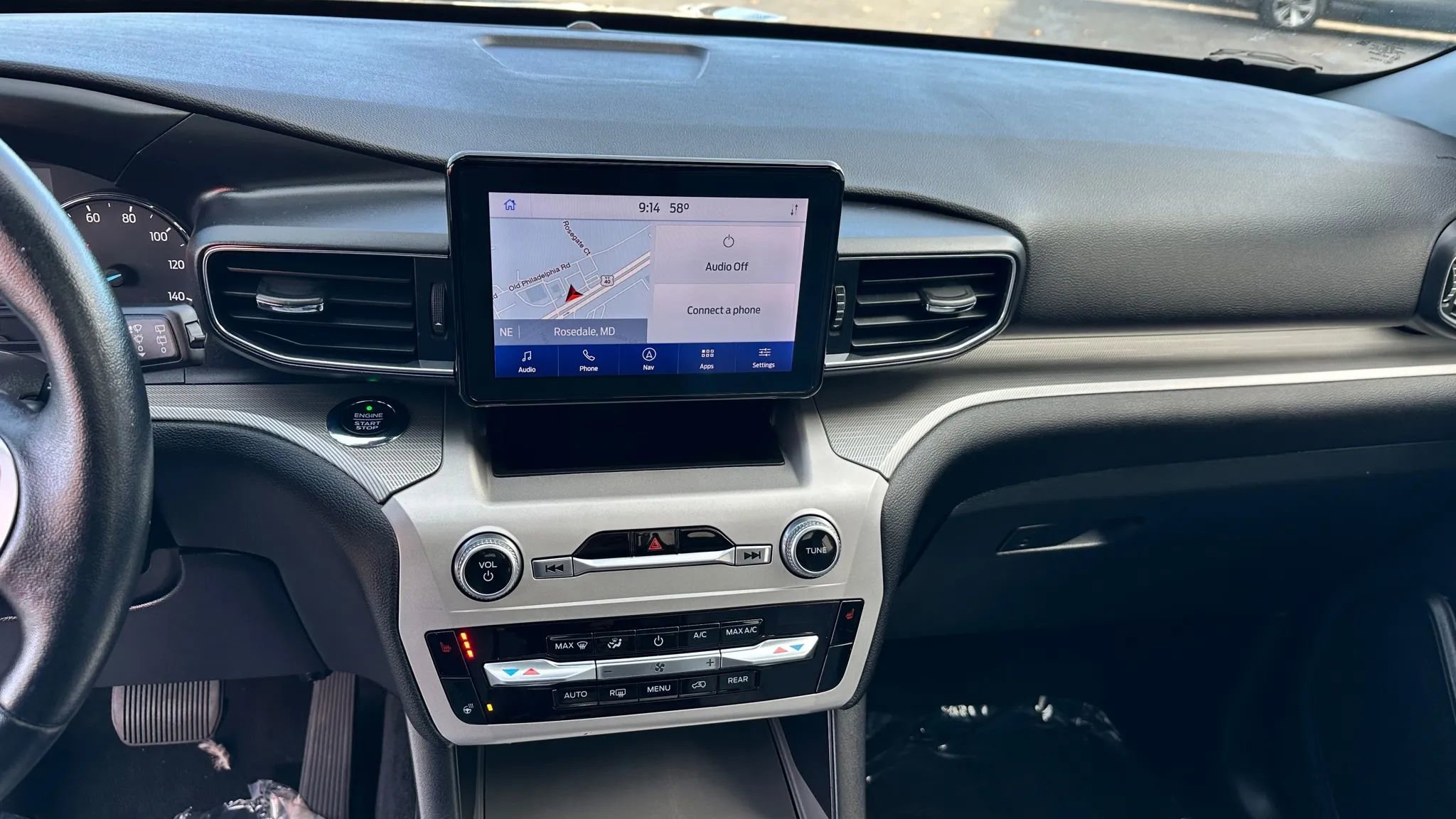 Used 2021 Ford Explorer XLT w/ Equipment Group 202A image 26