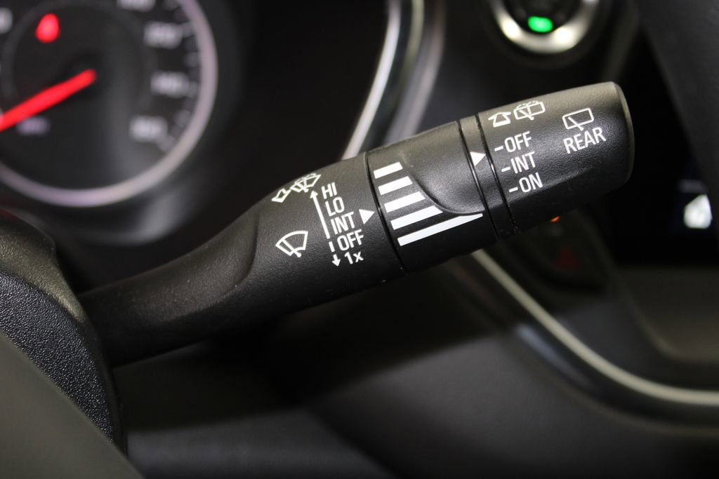 Used 2025 Chevrolet Blazer LT image 38