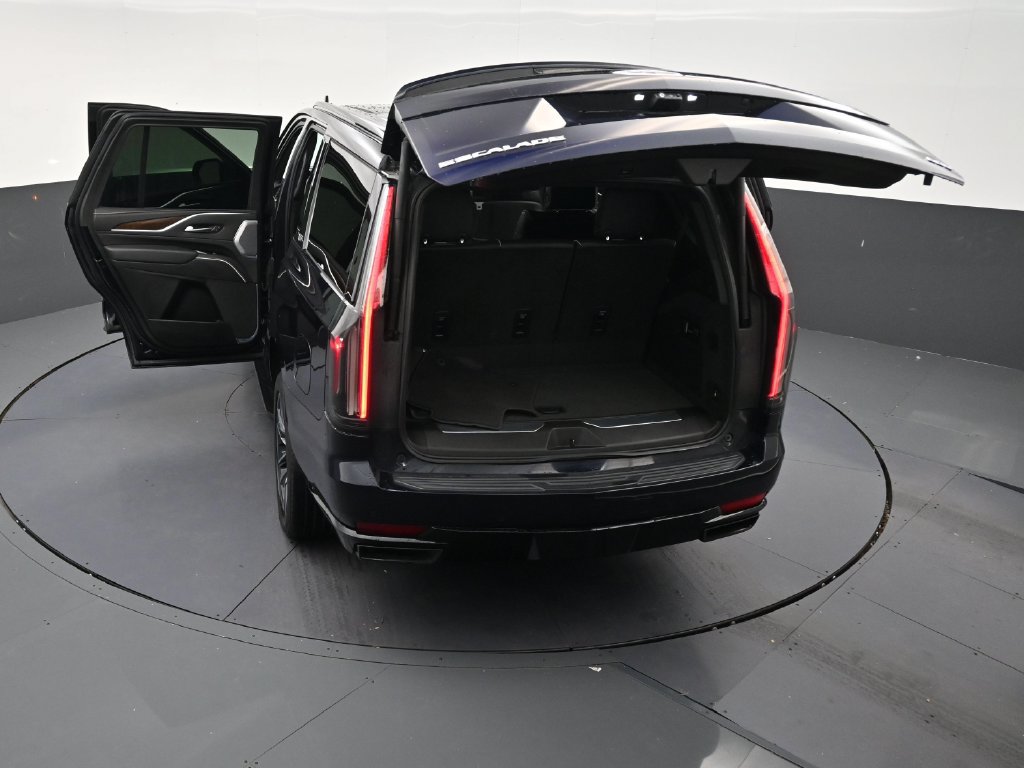 Used 2021 Cadillac Escalade Sport Platinum w/ Heavy-Duty Trailer Package RWD image 31