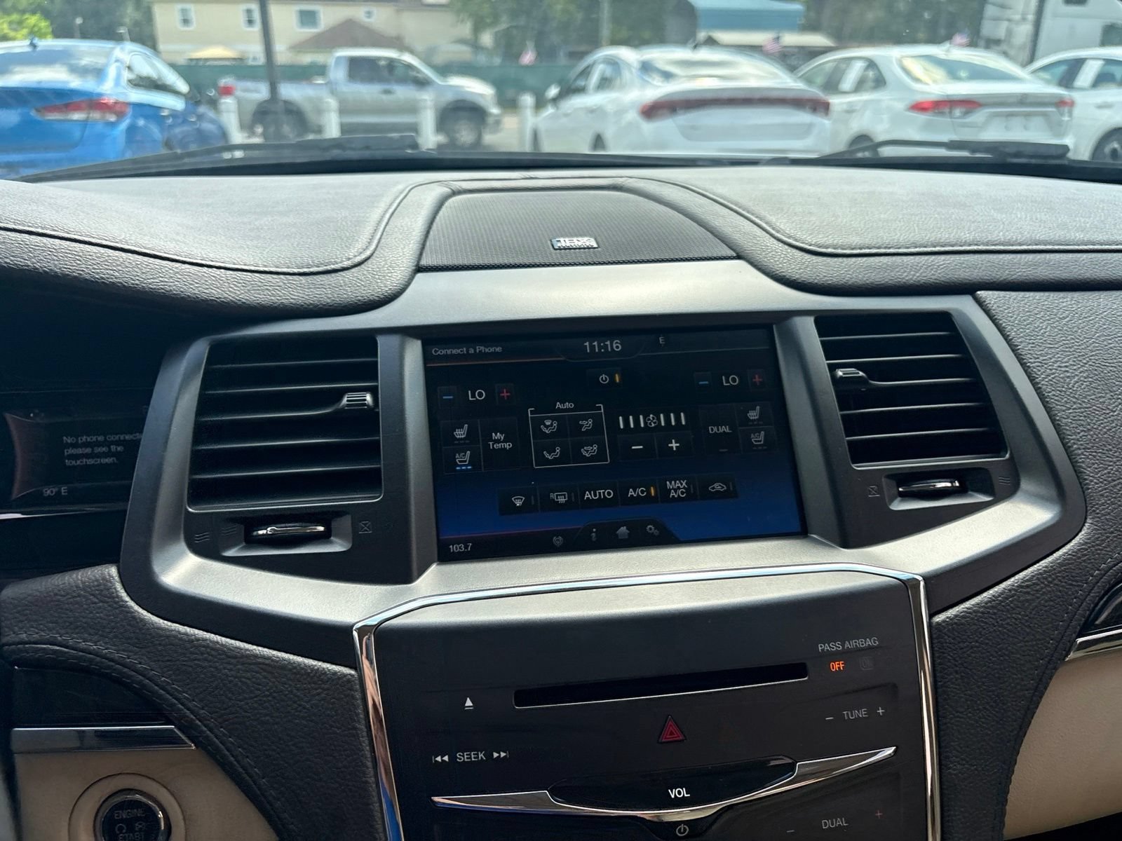 Used 2015 Lincoln MKS w/ Equipment Group 101A FWD image 27