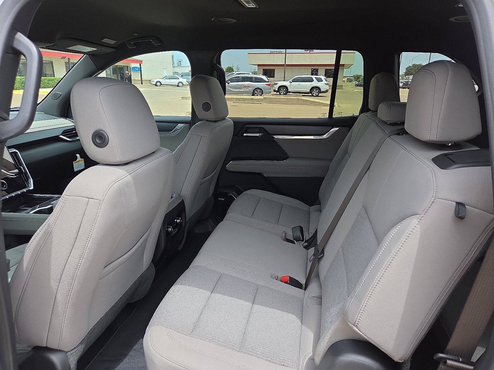 New 2026 GMC Acadia Elevation image 8