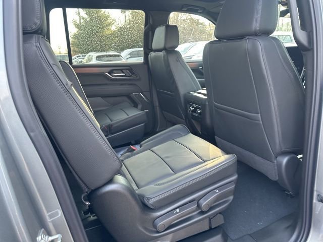 New 2026 GMC Yukon XL Denali w/ Sun & Power Step Package image 17