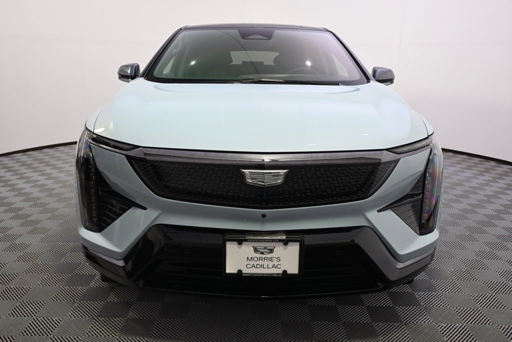 New 2025 Cadillac Optiq Sport 2 w/ LPO, ONYX Package image 10