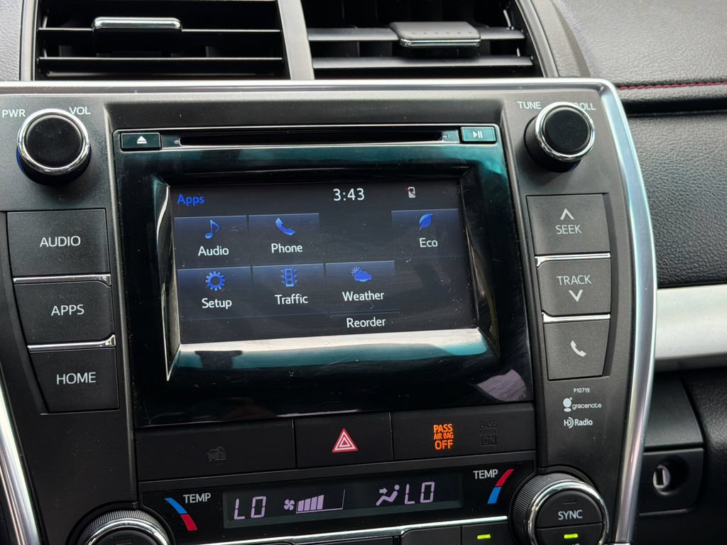 Used 2015 Toyota Camry XSE w/ Moonroof Package FWD image 26