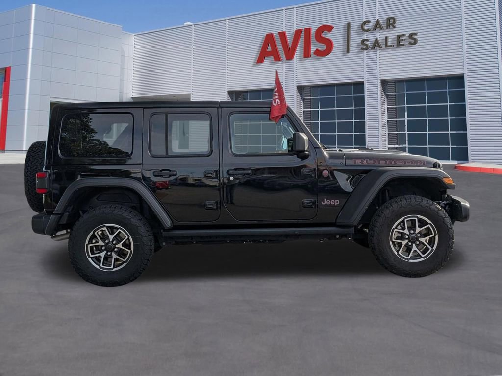 Used 2025 Jeep Wrangler Unlimited Rubicon w/ Convenience Group image 5