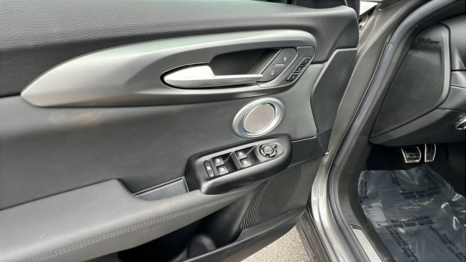 Used 2024 Alfa Romeo Tonale Veloce image 15