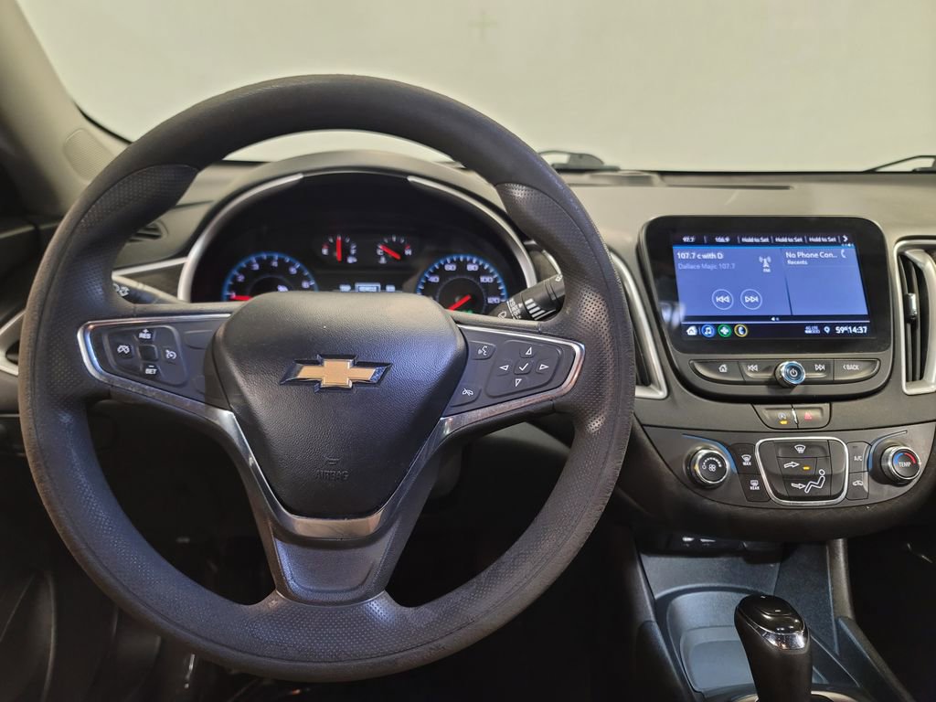 Used 2020 Chevrolet Malibu LS image 10