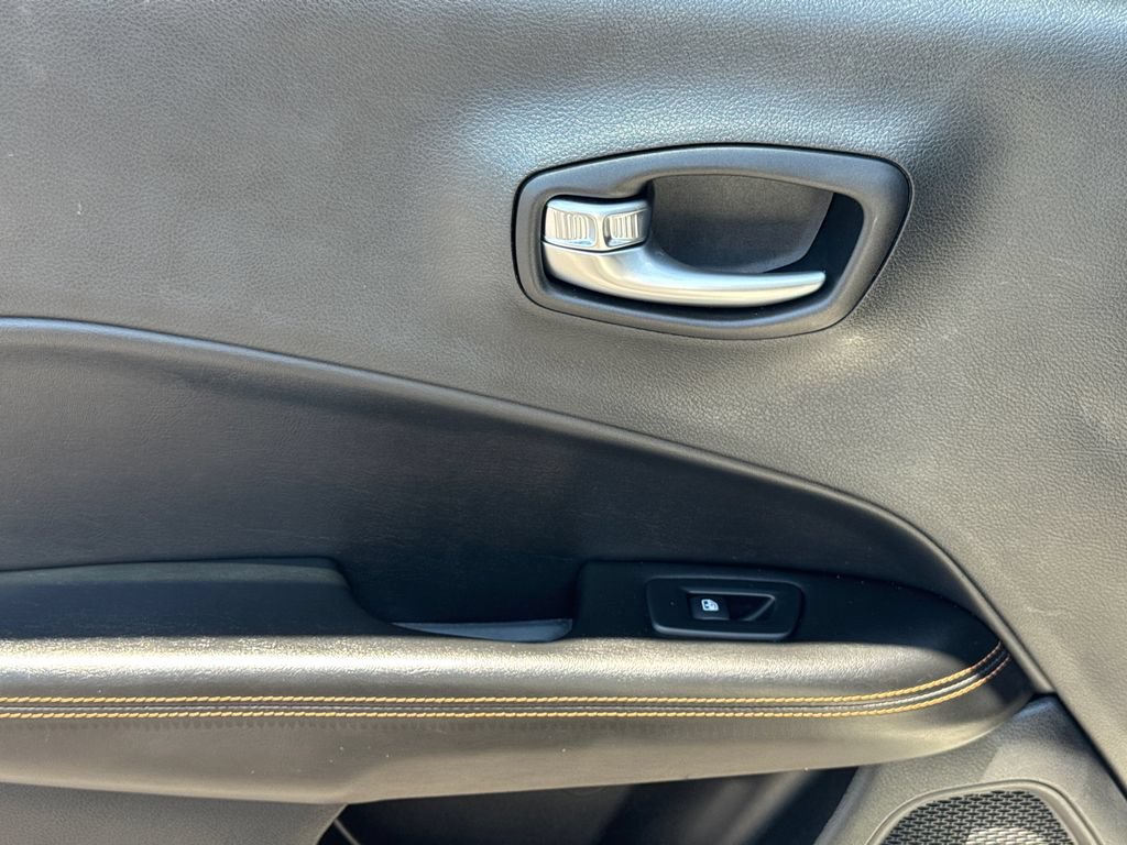 Used 2019 Jeep Compass Limited FWD image 21