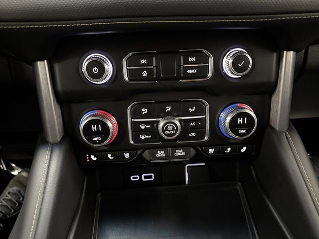 Used 2024 GMC Yukon XL SLT image 21