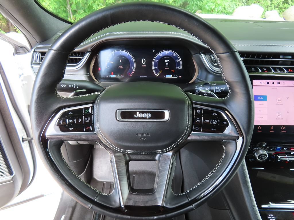 Used 2023 Jeep Grand Cherokee Overland w/ Adv Protech Group III AWD/4WD image 20