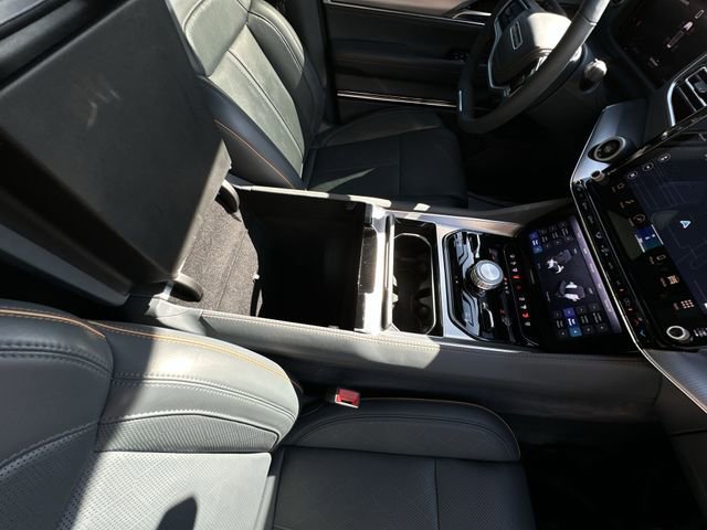 Used 2023 Jeep Grand Wagoneer Series II w/ Flexible Seating Group image 29