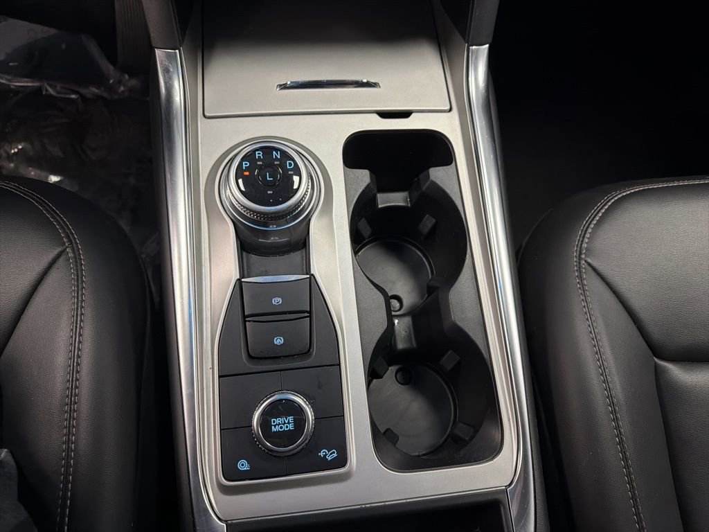 Used 2023 Ford Explorer XLT w/ Equipment Group 202A image 24