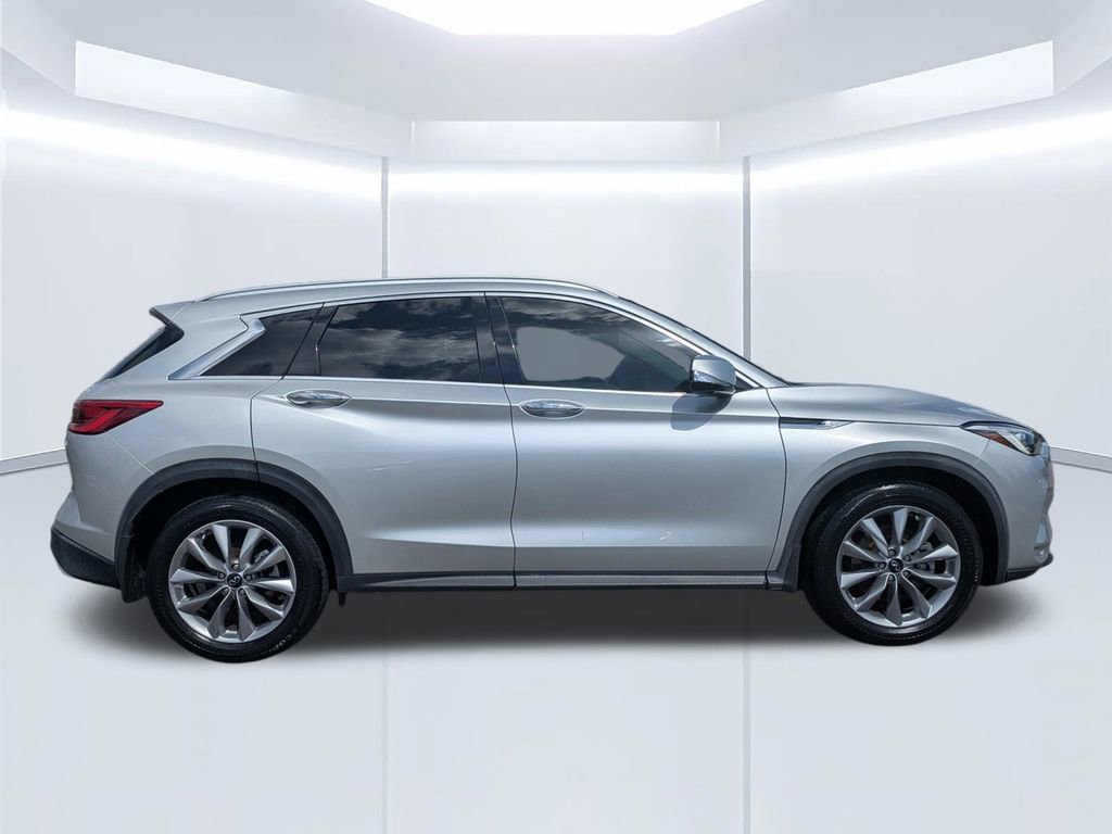 Used 2021 INFINITI QX50 Essential w/ Convenience Package AWD/4WD image 3