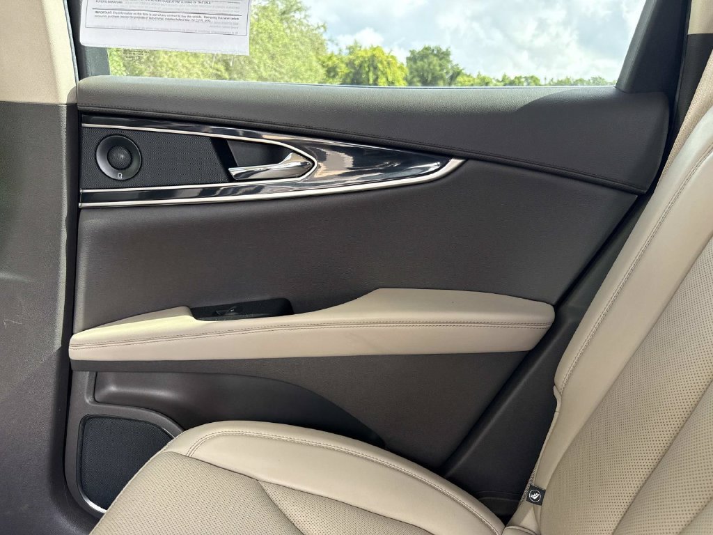 Certified 2021 Lincoln Nautilus Reserve AWD/4WD image 15