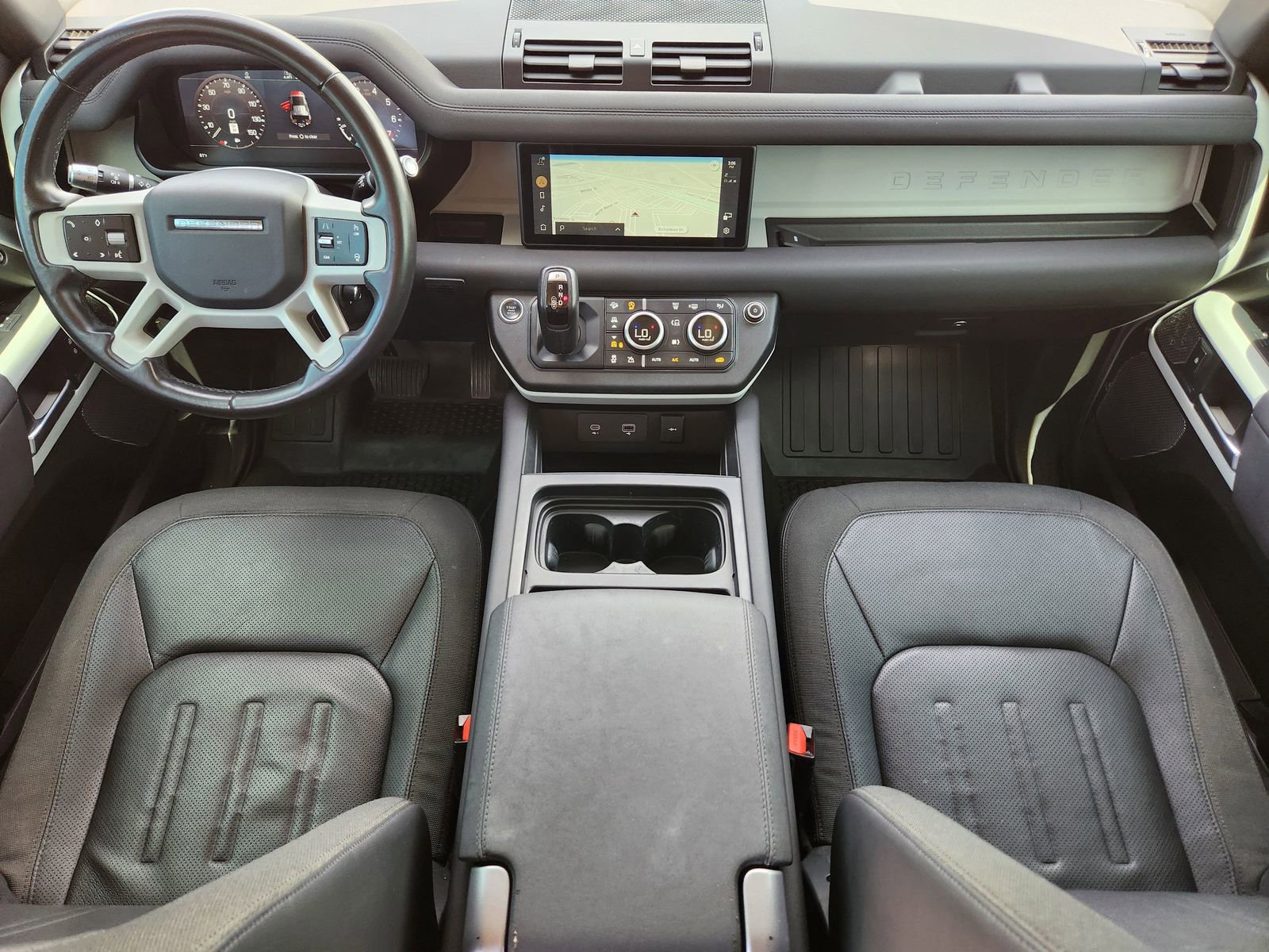 Used 2020 Land Rover Defender 110 First Edition AWD/4WD image 36