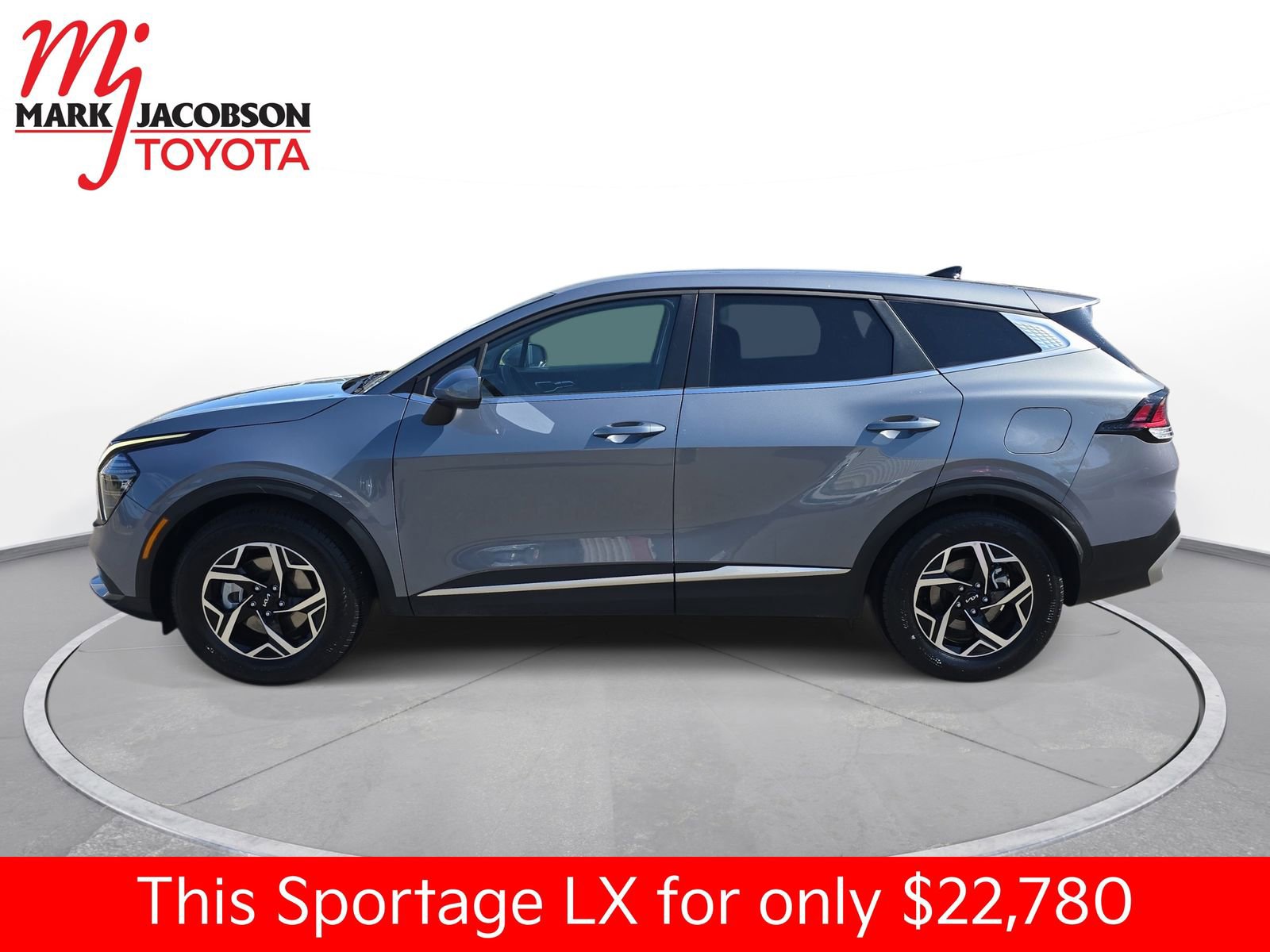 Used 2025 Kia Sportage LX FWD image 14