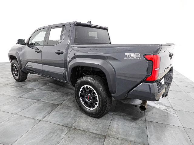Used 2025 Toyota Tacoma TRD Off-Road image 4