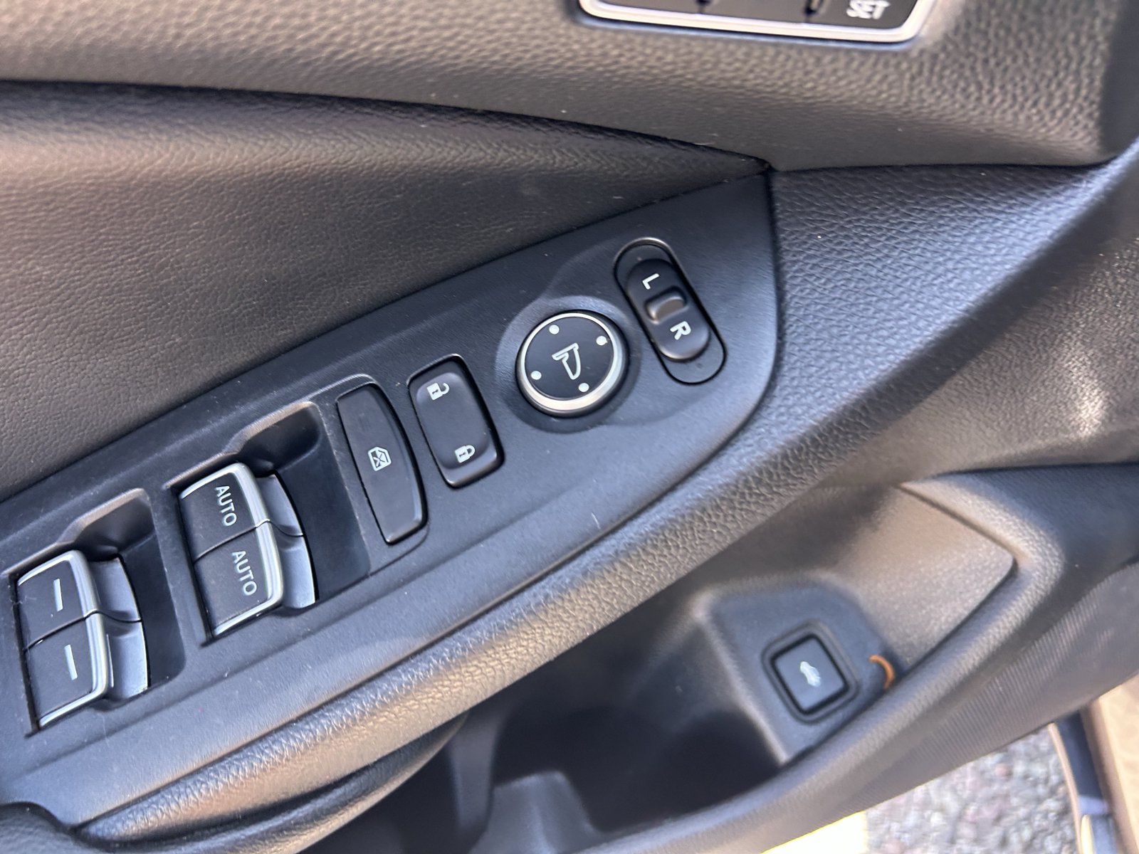 Used 2018 Honda Accord Touring image 15