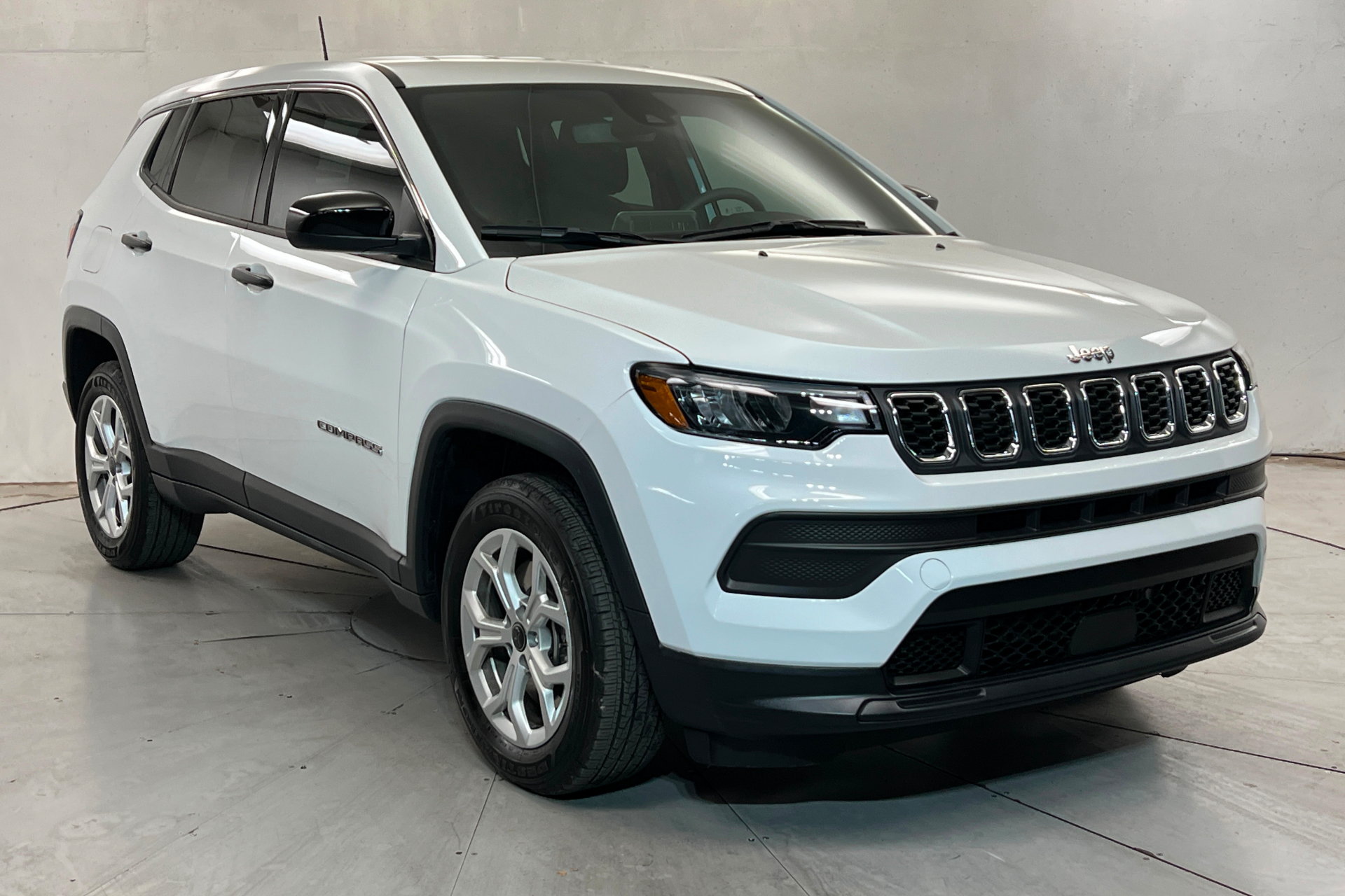 Used 2025 Jeep Compass Sport AWD/4WD image 8