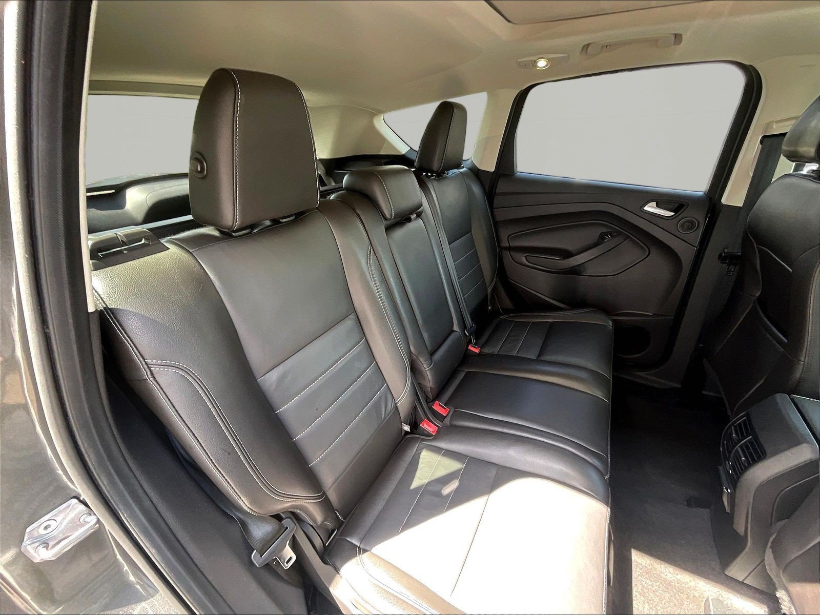 Used 2015 Ford Escape Titanium FWD image 25