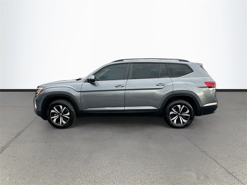 Used 2024 Volkswagen Atlas SE image 4