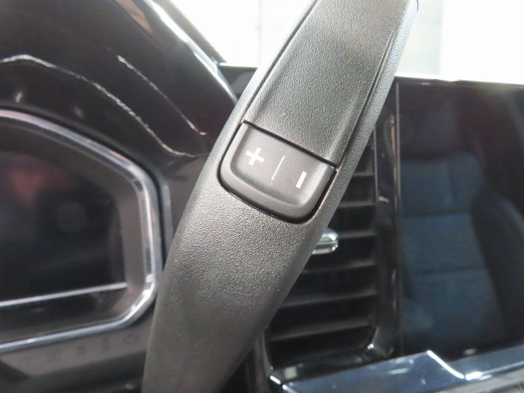 Used 2024 Chevrolet Silverado 2500 ZR2 w/ Technology Package image 68