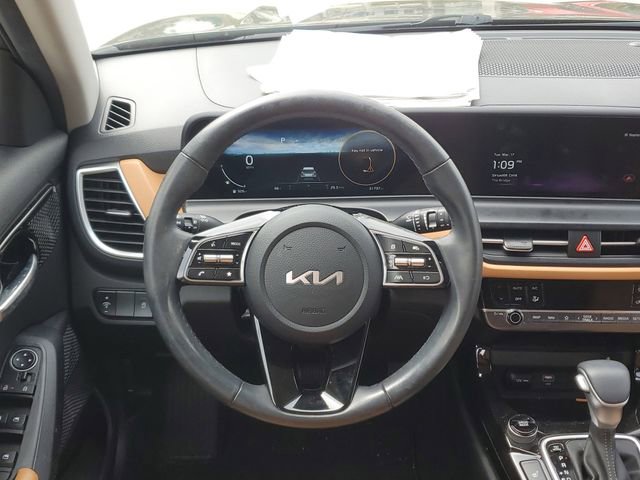 Certified 2024 Kia Seltos EX image 12