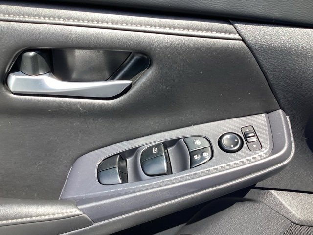 Used 2024 Nissan Sentra SV image 10