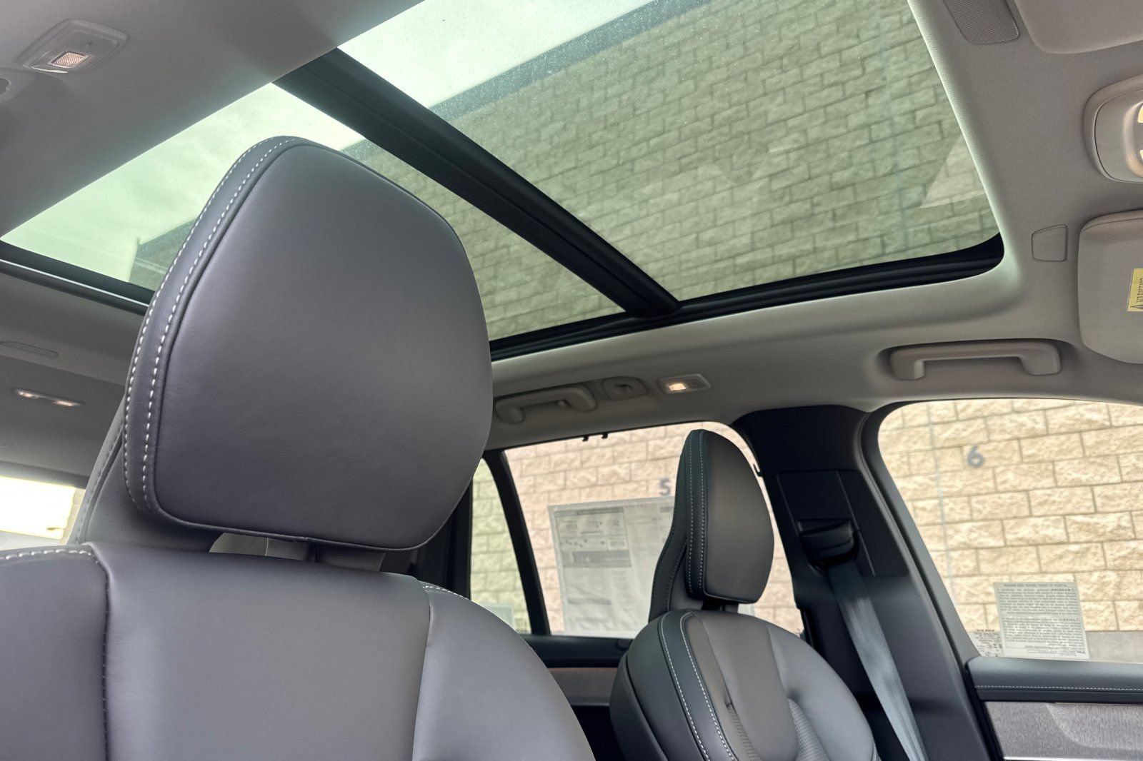 New 2026 Volvo XC90 T8 Ultra w/ Protection Package AWD/4WD image 19