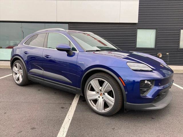 Used 2024 Porsche Macan 4 Electric image 18