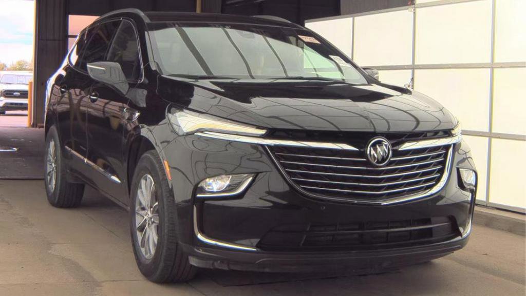 Used 2023 Buick Enclave Essence w/ LPO, Floor Liner Package AWD/4WD image 2