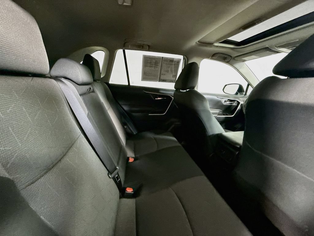 Certified 2020 Toyota RAV4 XLE w/ Convenience Package AWD/4WD image 27