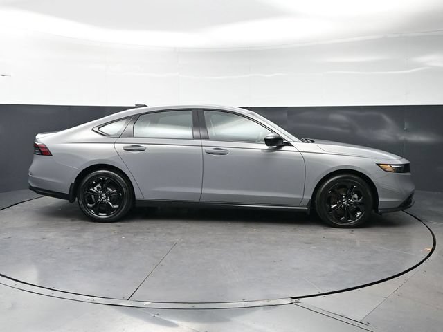 Certified 2025 Honda Accord SE image 4
