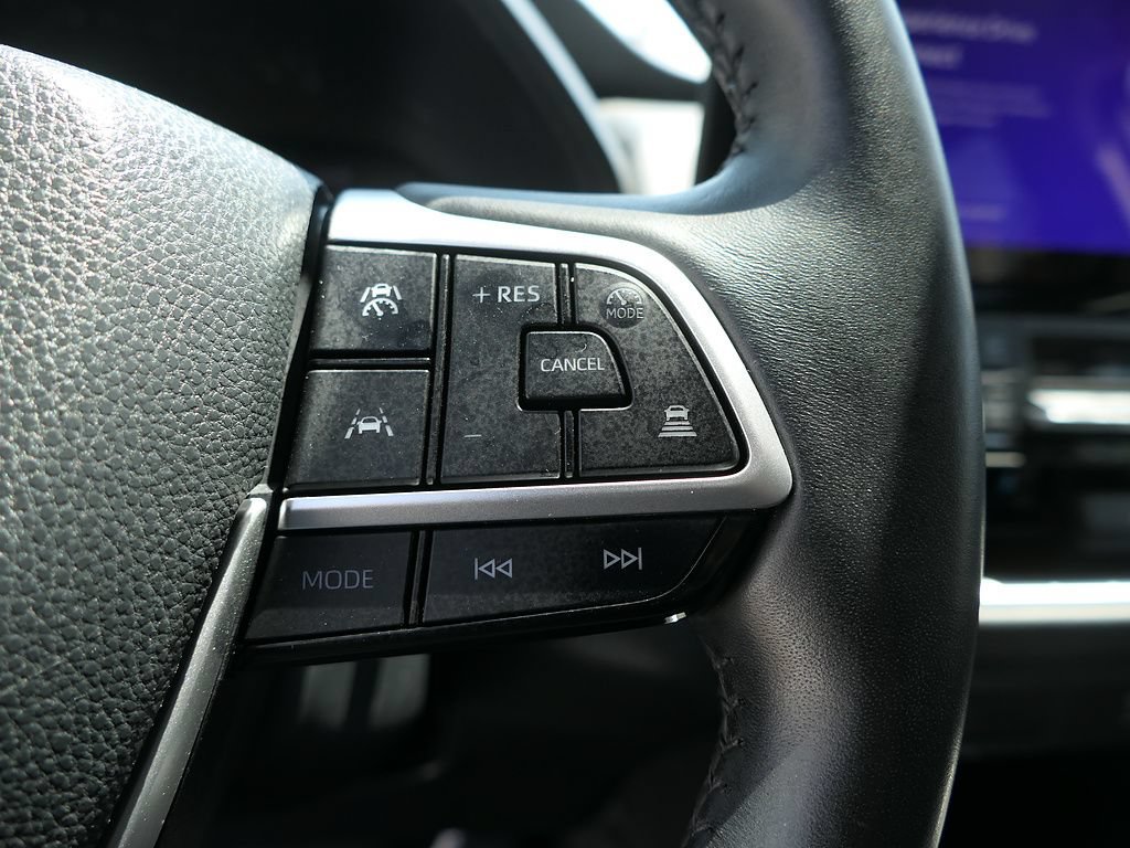 Used 2024 Toyota Grand Highlander FWD image 18