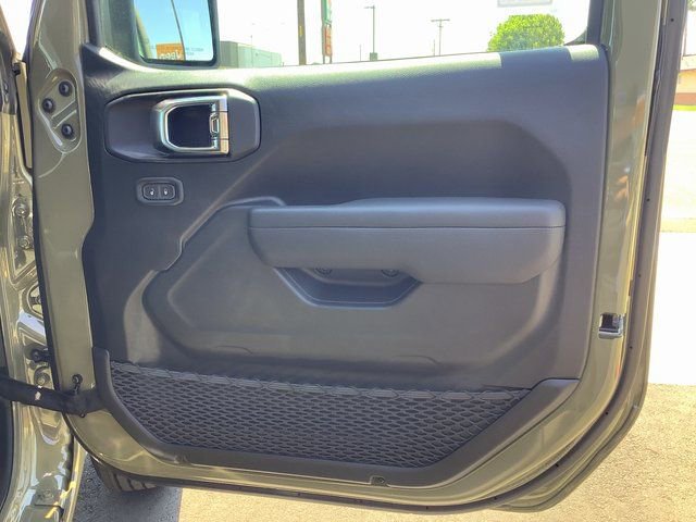 New 2025 Jeep Gladiator Sport image 37