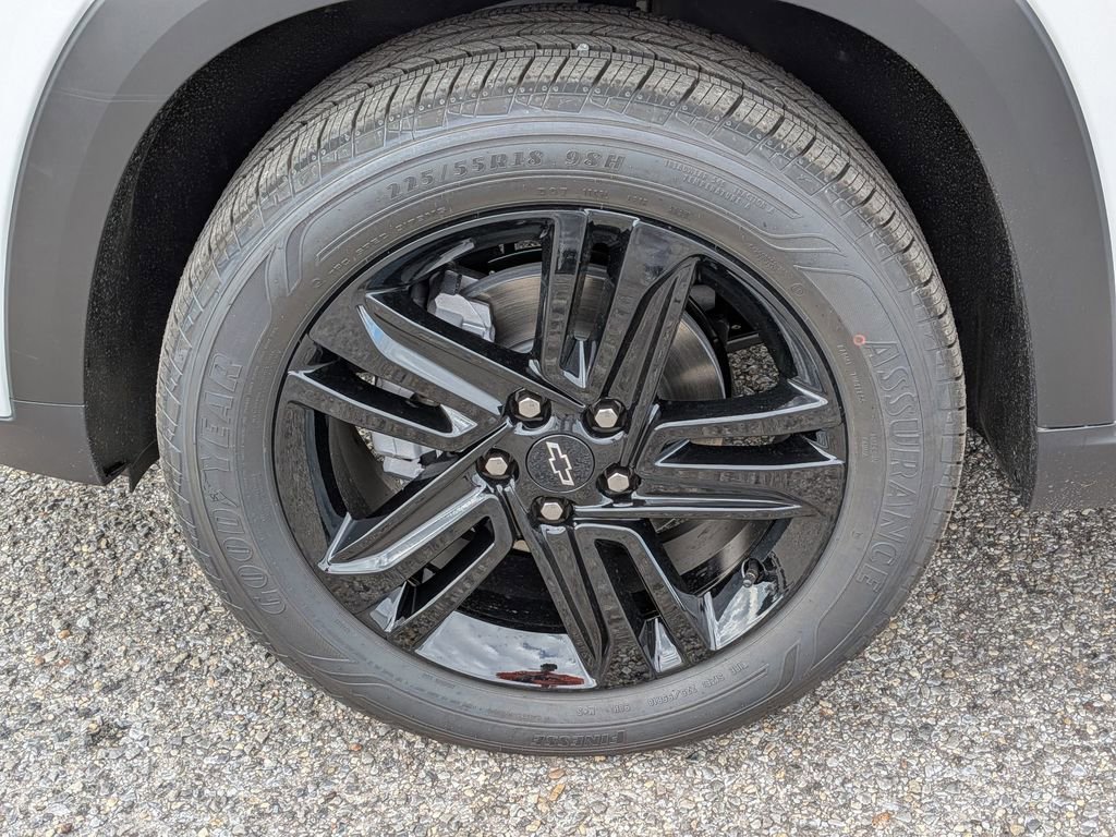 New 2026 Chevrolet Trax ACTIV w/ Driver Confidence Package FWD image 11